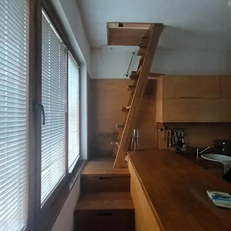 Central, Quiet & Cozy Penthouse Sofía